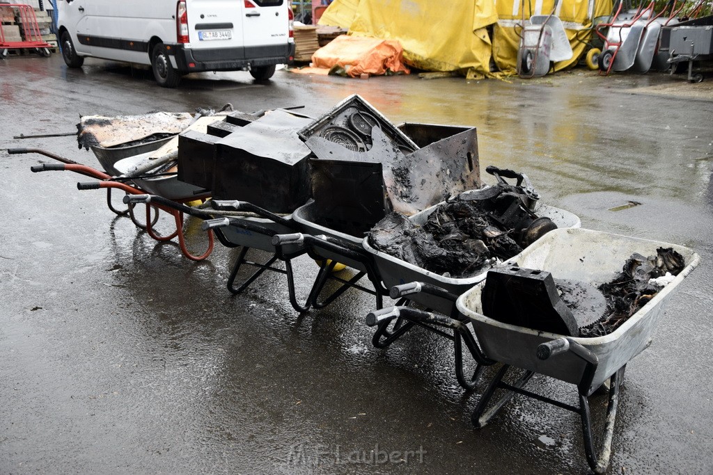 Feuer 4 Bergisch Gladbach Gronau Am Kuhlerbusch P330.JPG - Miklos Laubert